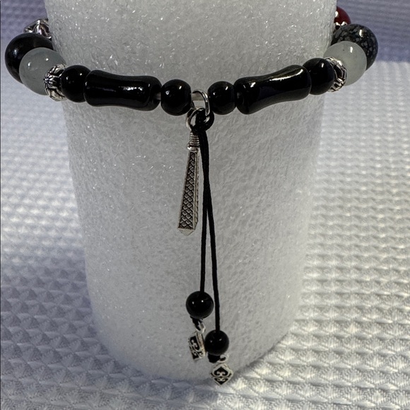 BOHO Bracelet Asian Coin Glass Bead Silver Detail Chain Stretch 6”- 6.5” New - Picture 8 of 16